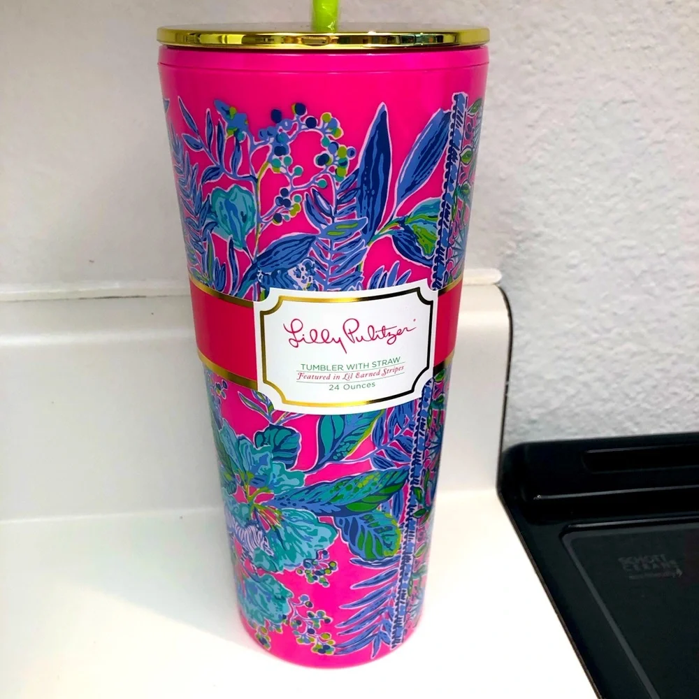Lilly Pulitzer Shell Me Something Good 24 oz Tumbler with Straw NWT